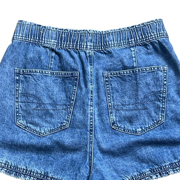 American Eagle Women’s Blue Denim Mom Shorts Super  High Rise Size 4 Ruffle - Picture 5 of 9